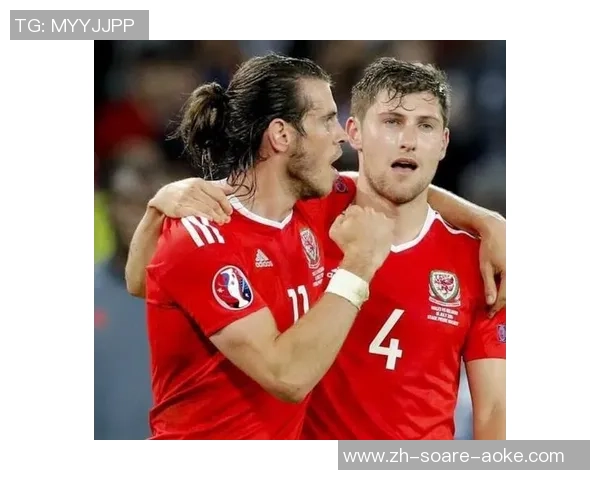 海港为何反转夺冠?4大要素曝光,三强团体“送礼”,夏窗神引援